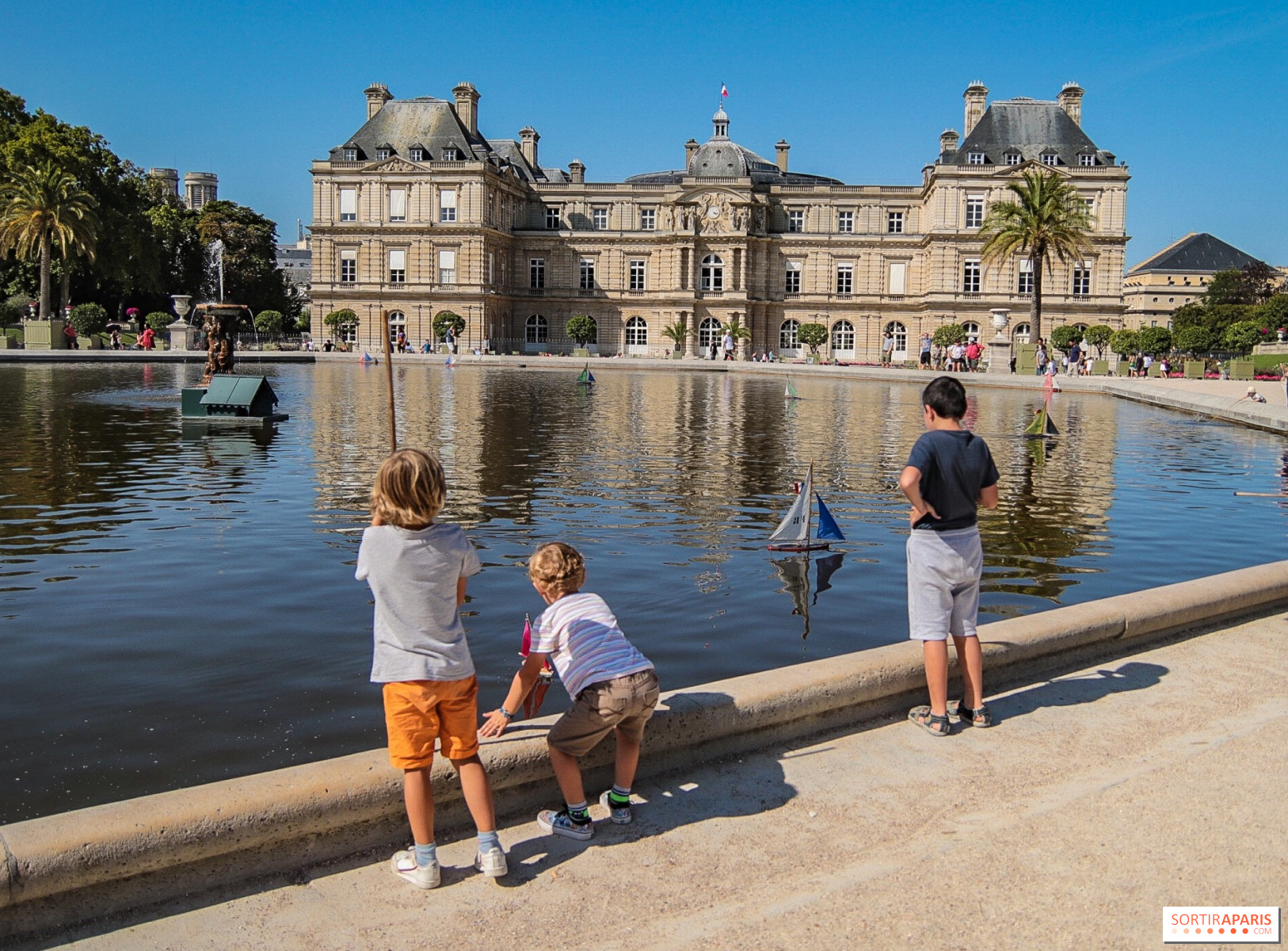 28 TOURS DE MAGIE GÉNIAUX QUE VOS ENFANTS PEUVENT FAIRE 