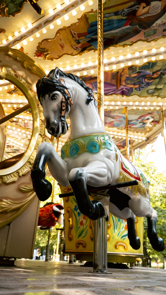 Paris♡フランス蚤の市メリーゴーランド木馬♡horseヴィンテージブローチ フランス アンティーク ロッキングホース/メリーゴーランド木馬