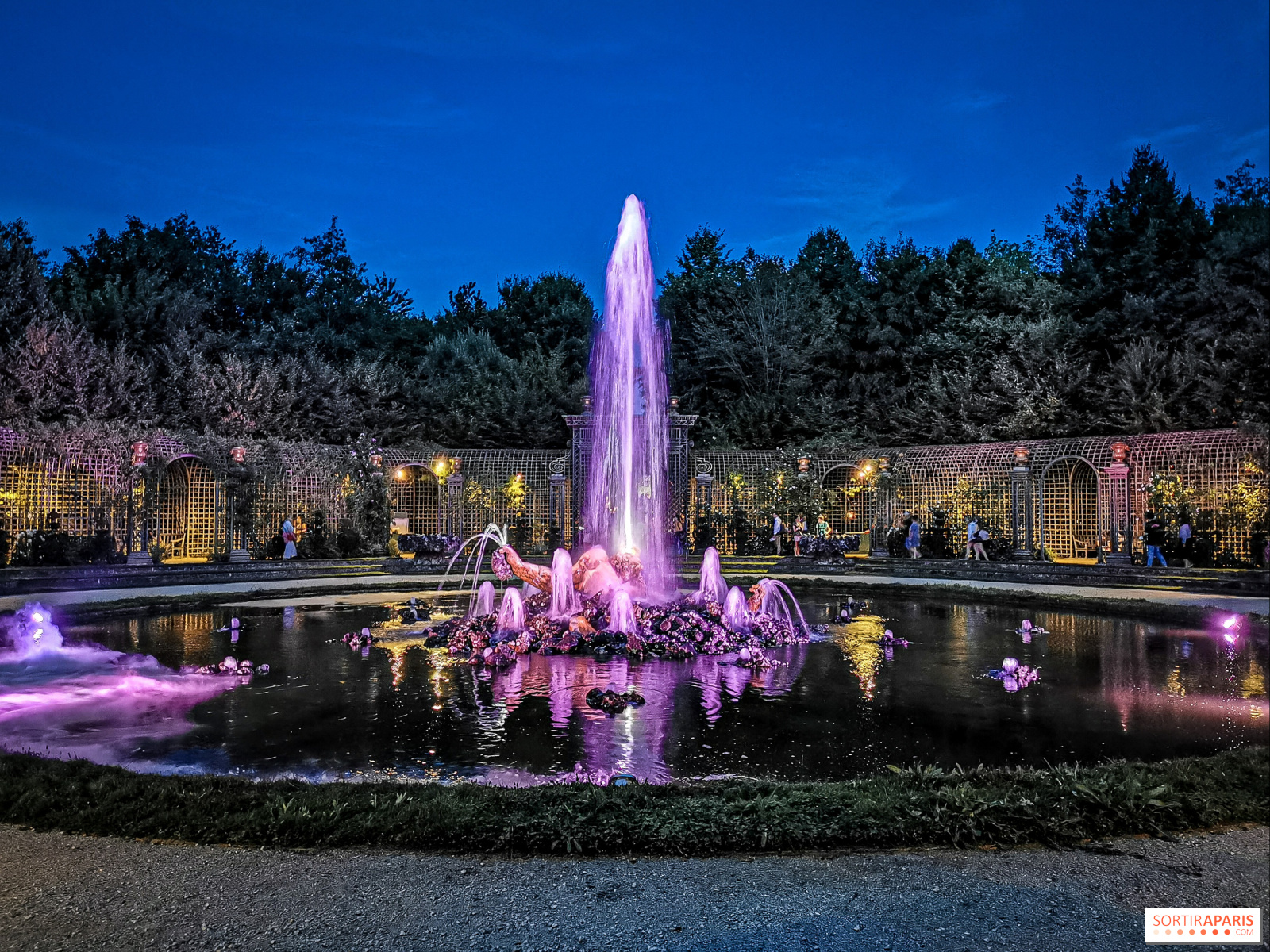 Feux d'Artifices, Fontaine Jardin de Bagatelle - Aux Feux de la Fête - Paris