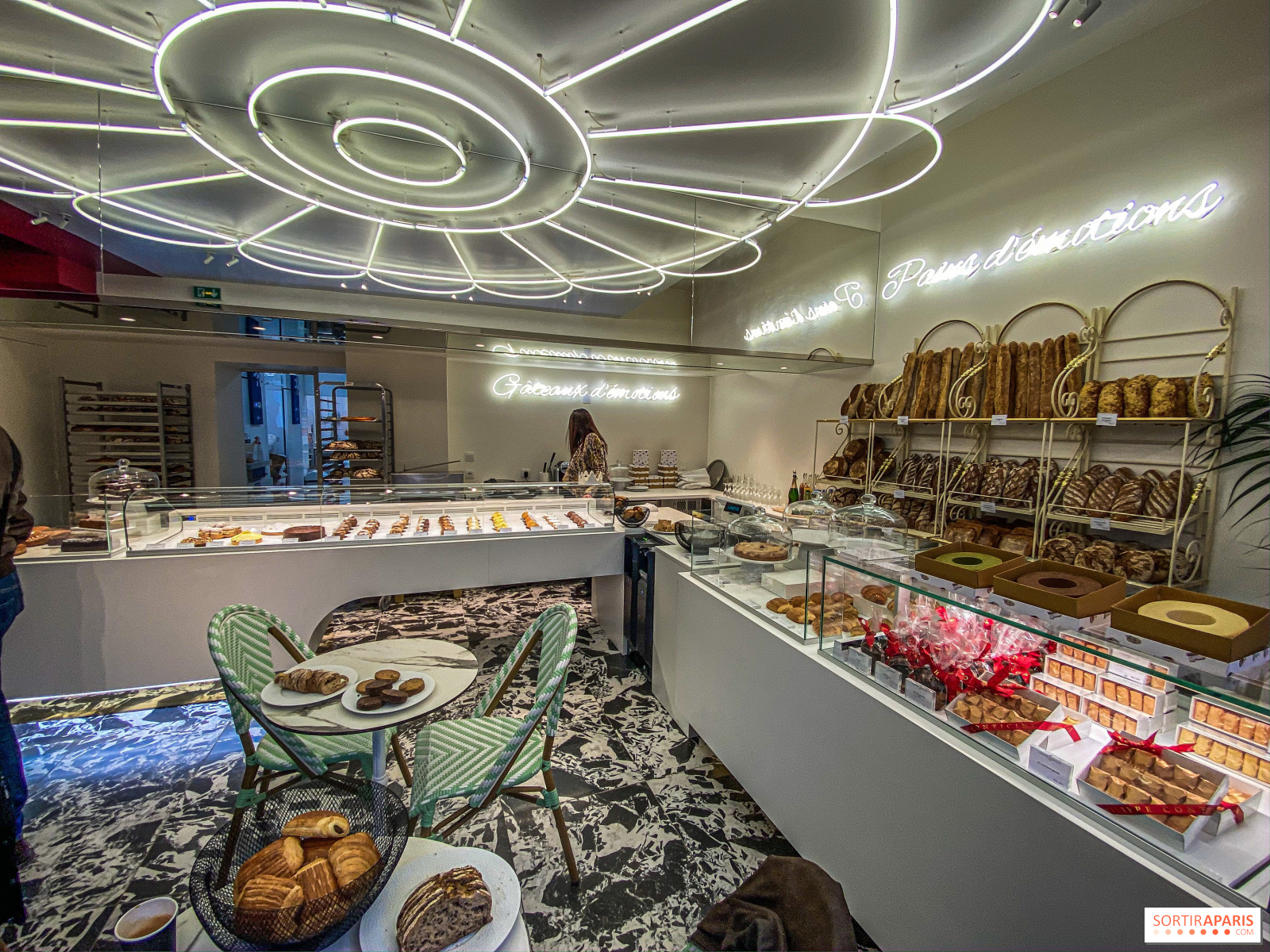 Philippe conticini's bakery and patisserie, gâteaux d'emotions paris 16e