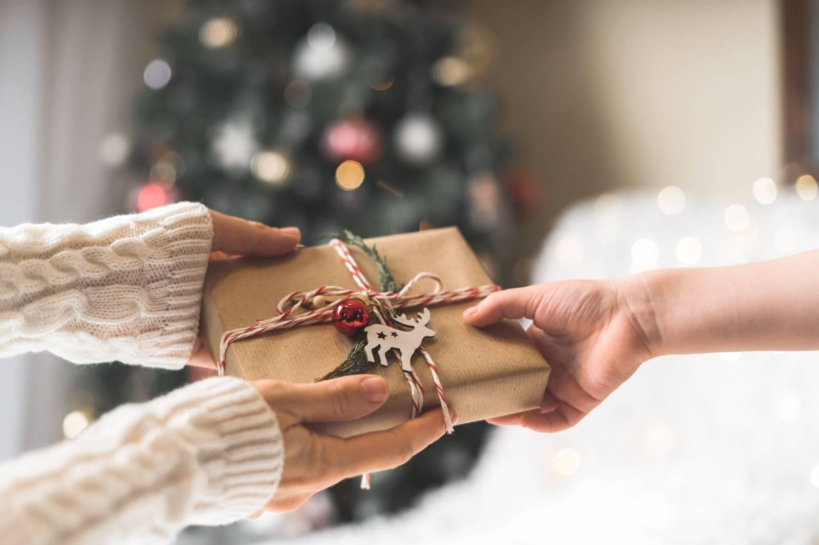 50 cadeaux mode à offrir pour Noël 2022 - Elle