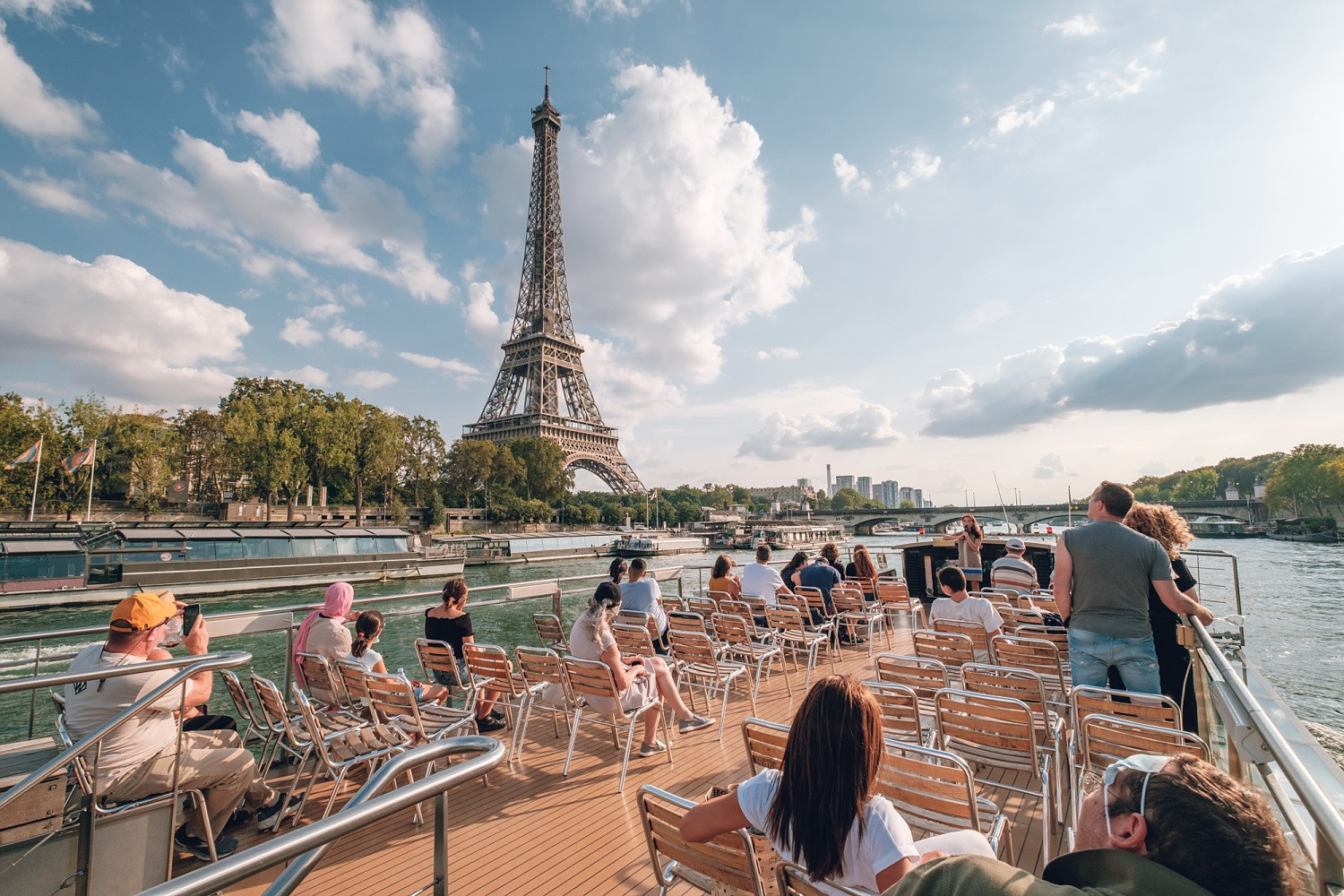 An egg hunt followed by a cruise on a bateau-mouche for Easter 2023 in  Paris 