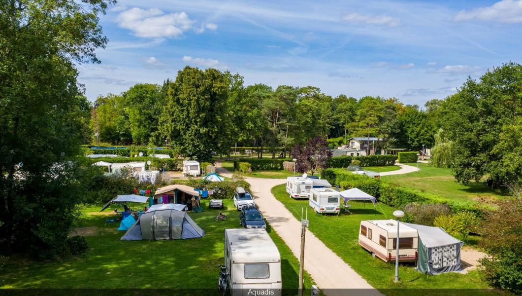 Le camping les Prés, hébergement champêtre 2* en pleine nature, à Grez-sur-Loing (77)